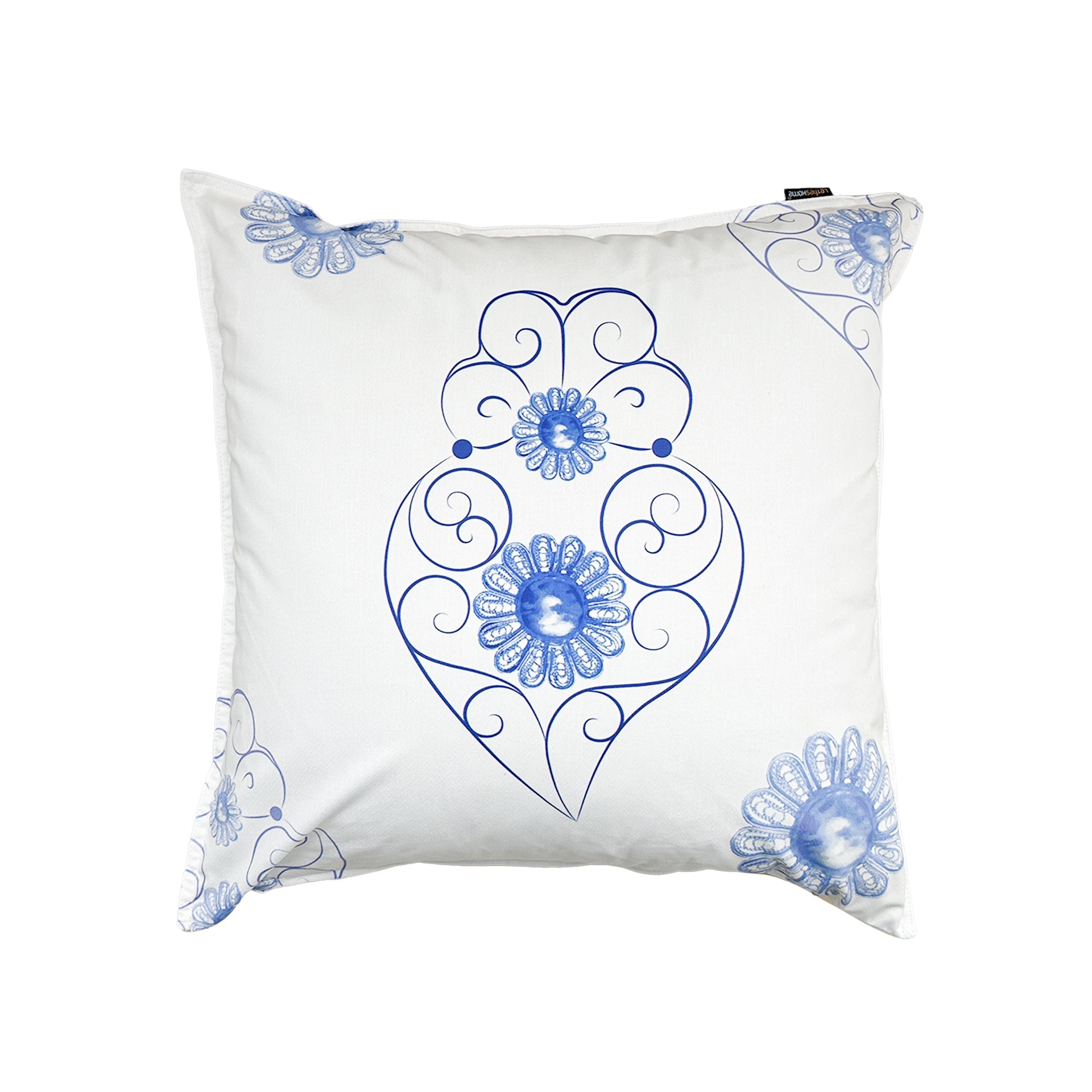 Luzia's Heart Cushion Cover