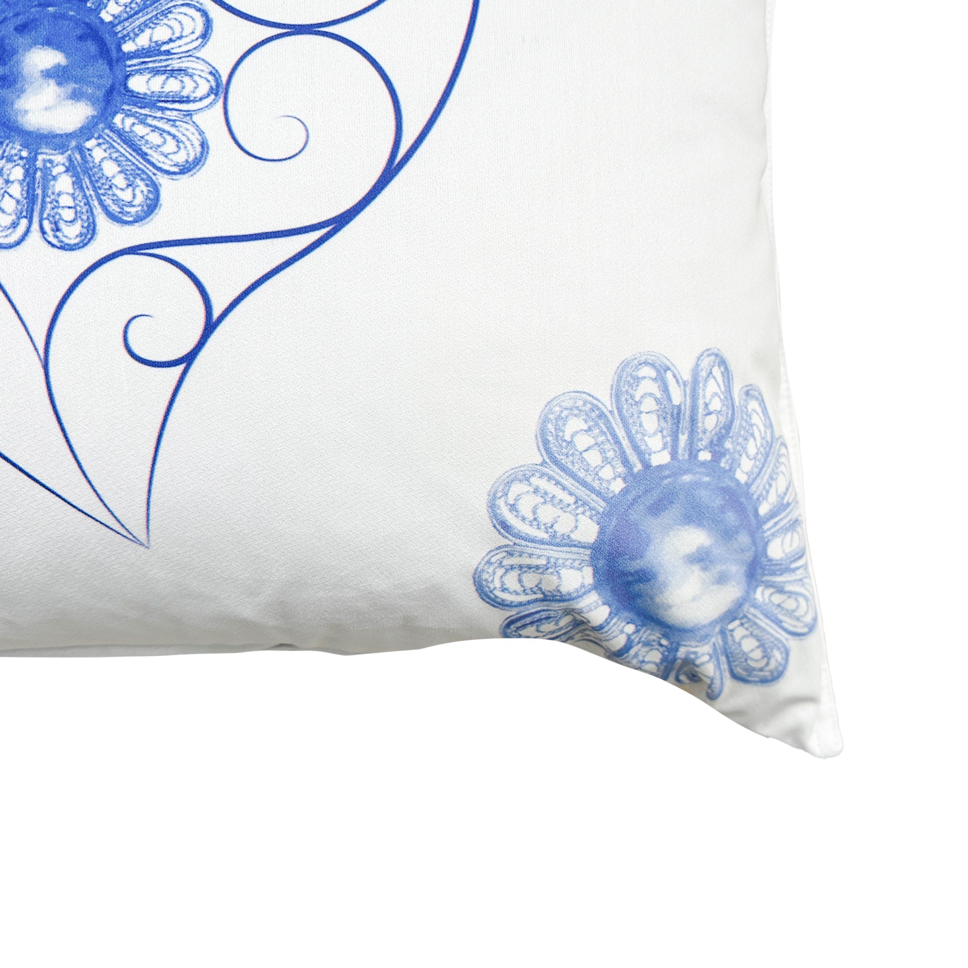 Luzia's Heart Cushion Cover