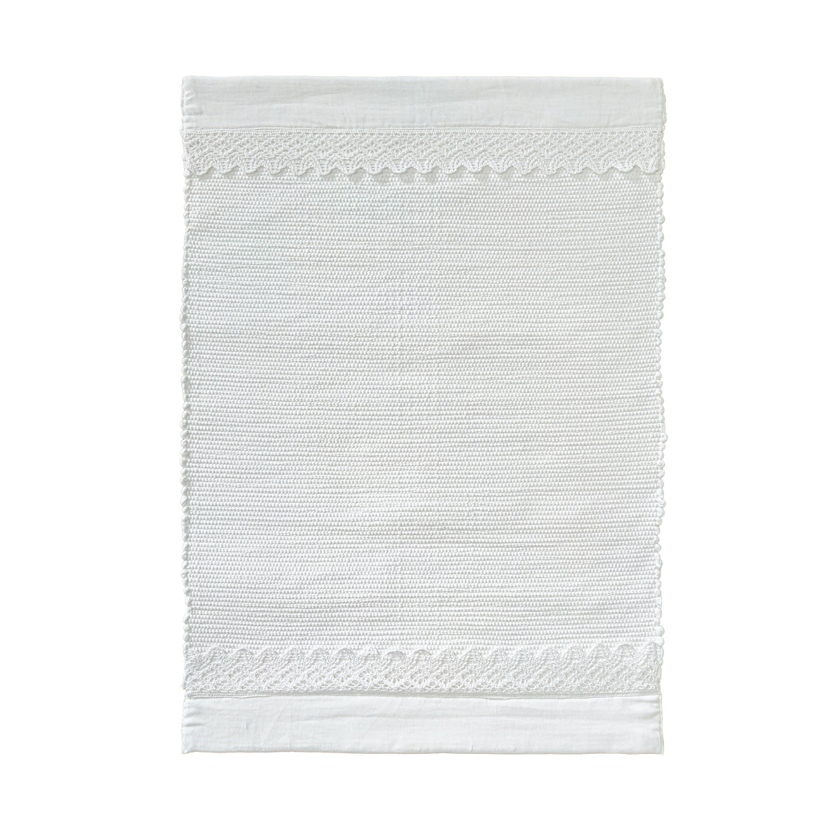 Tapete Branco com Aplicação Linen com Renda