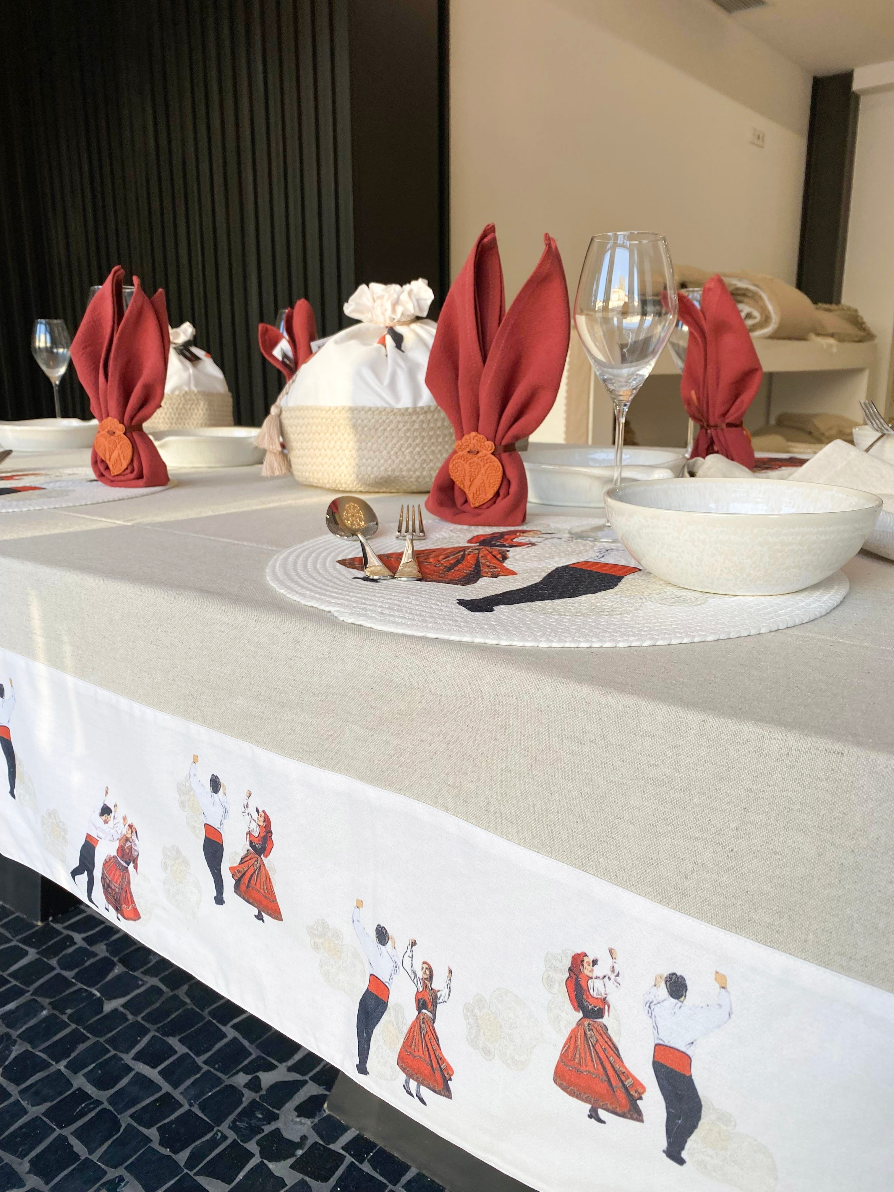 Tablecloth Melânia Gomes