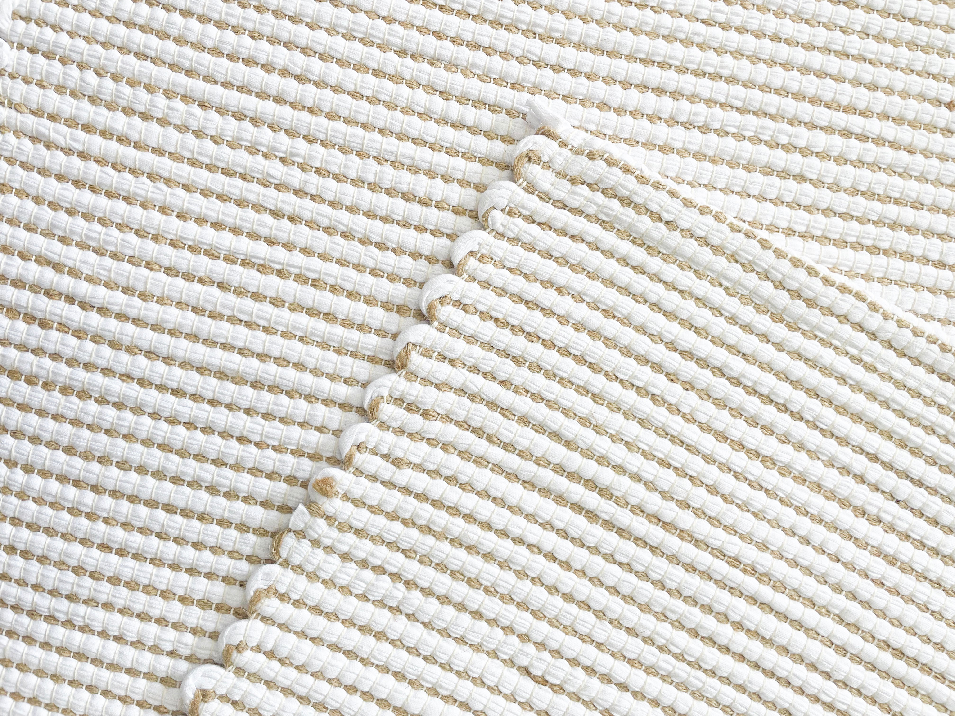 Rug Oyama