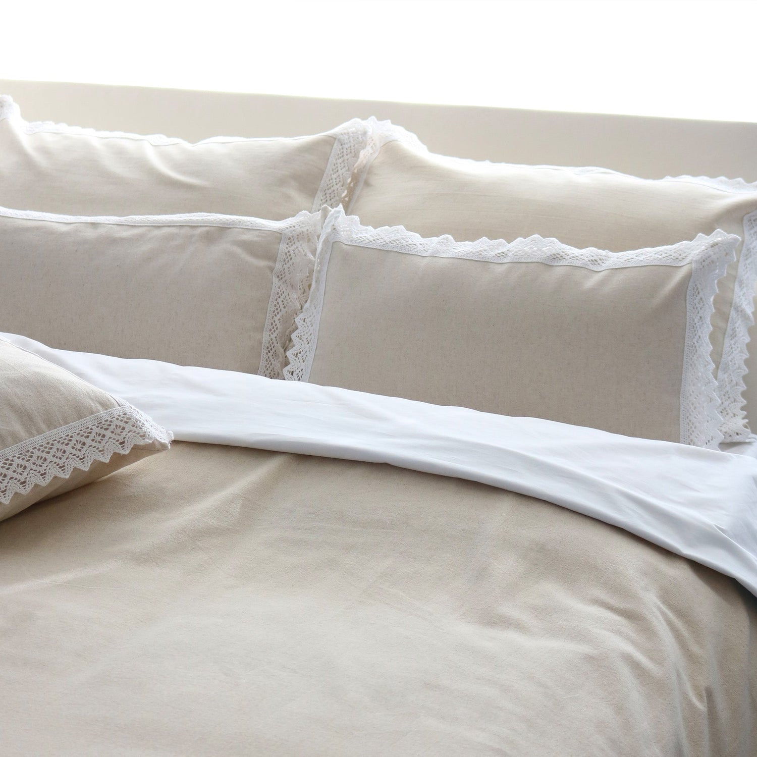 Colcha Acolchoada Tucuman com Renda LethesHome