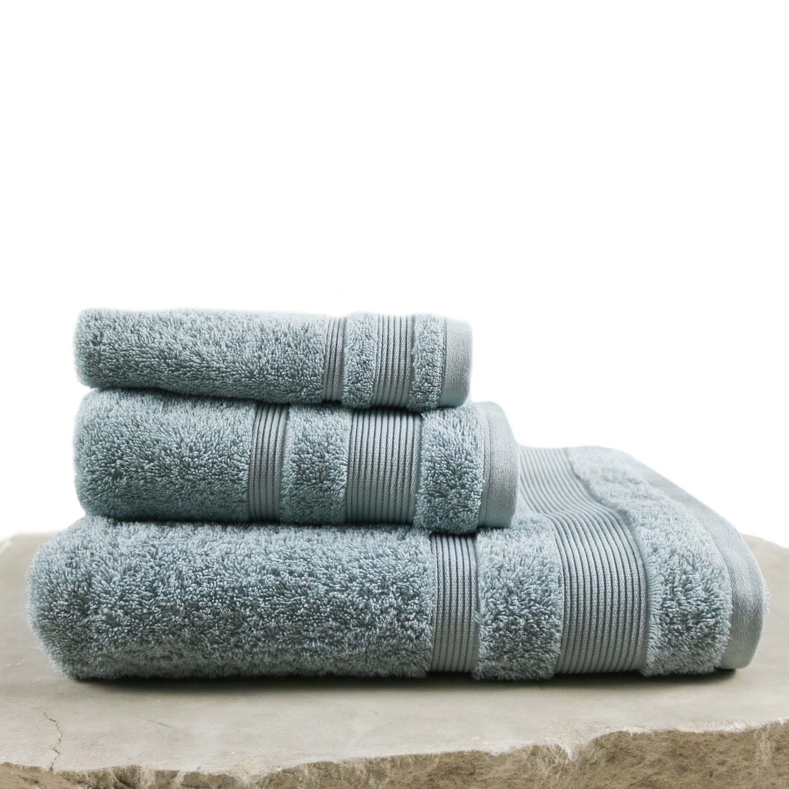 Soft bath towel set by Vianatece